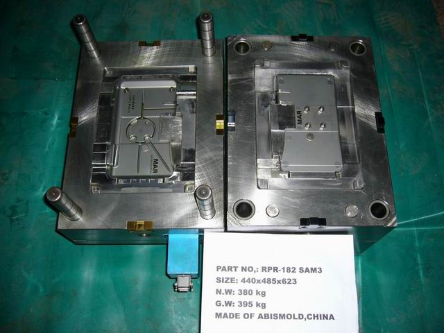Plastic Injection Molding Digital Display Part Injection Mold2.JPG