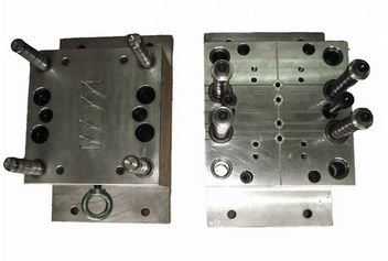 OEM 4 cavity plastic mould.png