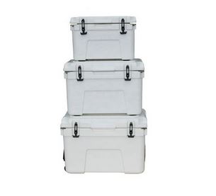 Plastic injection molds for food containers