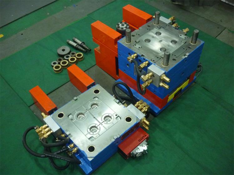 screw cap mould