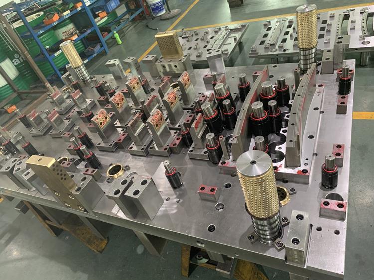 stamping mould of automobile