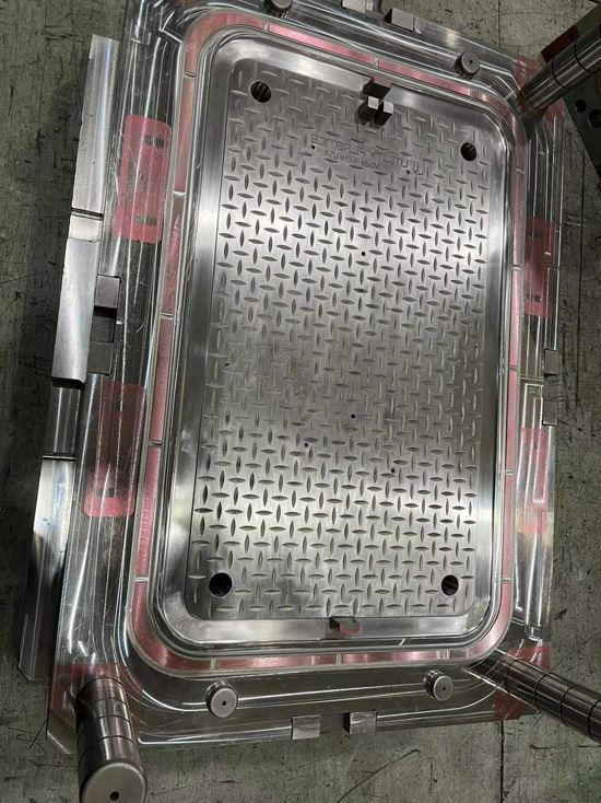Proceed to fit molding-2