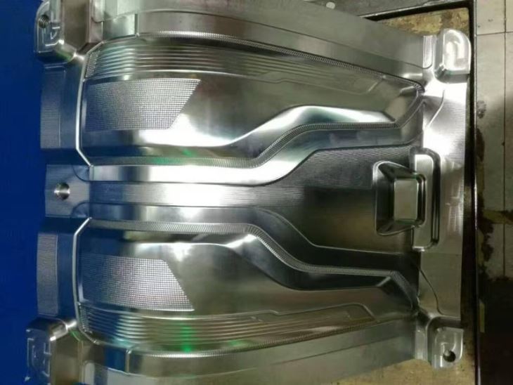 Plastic Car Lamp Mould