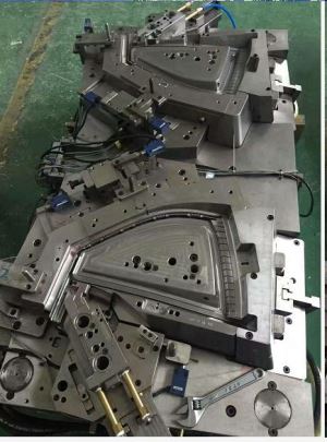 Injection Mold For Automotive Parts