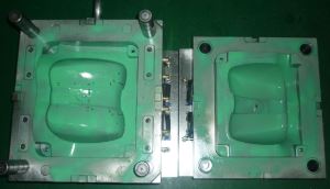 Plastic Injection Auto Mold Supplier