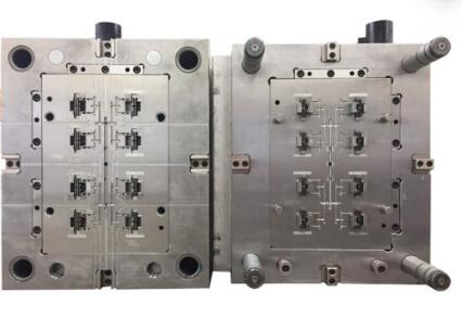 Precision Plastic Molding Auto Car Part Electrical Connector Injection Mould