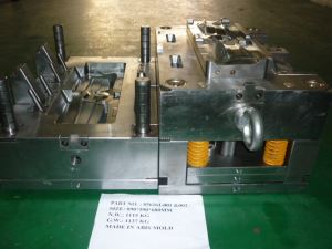 High Precision Over Molding PA66 Connector Parts Mould