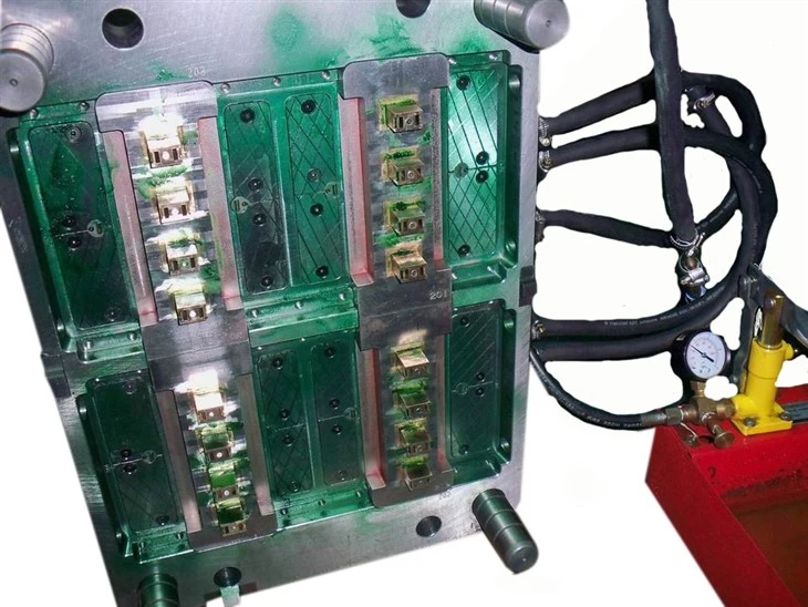 Plastic Switch Lock Parts Plasic Injection Mold Plastic Switch Lock Parts Plasic Injection Mold